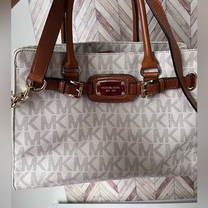 White Michael Kors handbag